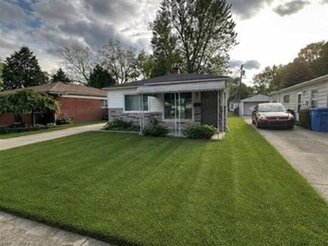 House for sale in Dearborn Heights, Michigan