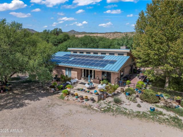 House for sale in Cochise, Arizona