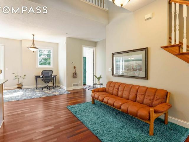 Townhouse for sale in Excelsior