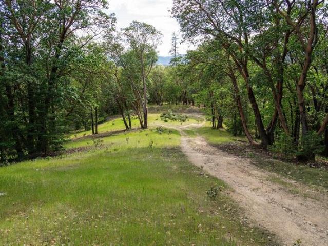 Land for sale in Grants Pass