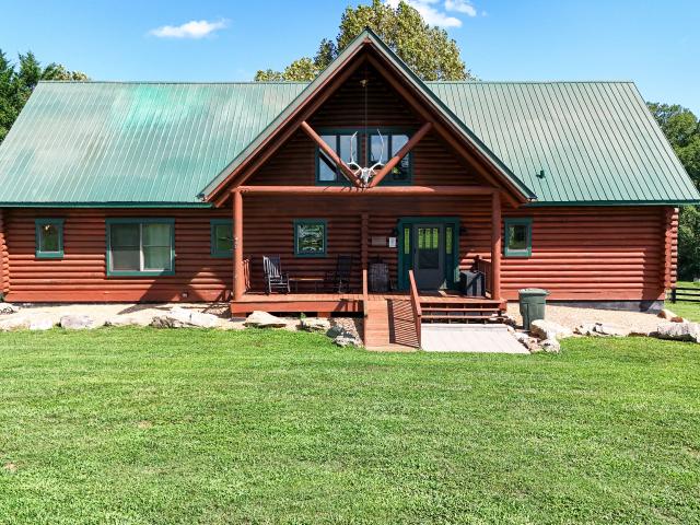 House for sale in Mount Airy, Georgia