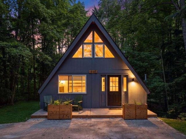House for sale in Harbor Springs, Emmet County