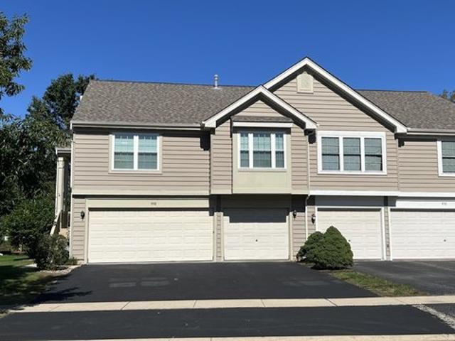 Townhouse for sale in Oswego, Kendall County