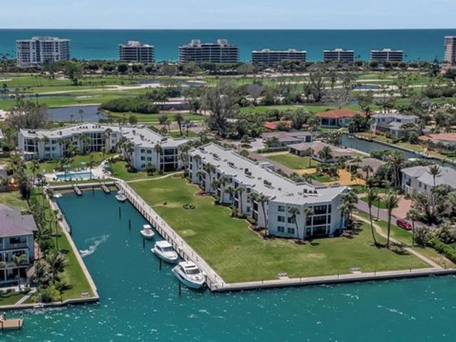 Condo for sale in Longboat Key, Florida