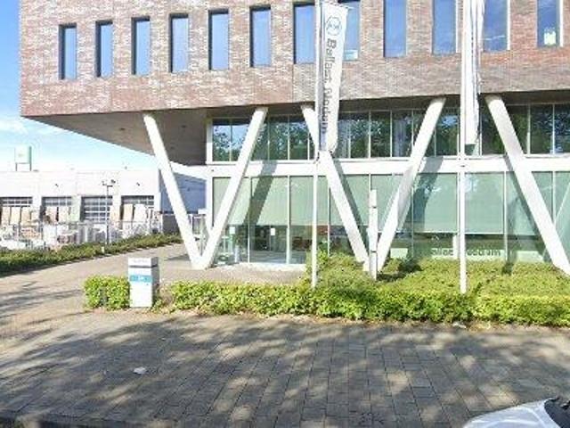 Bedrijfspand te huur in De Hurk, Eindhoven