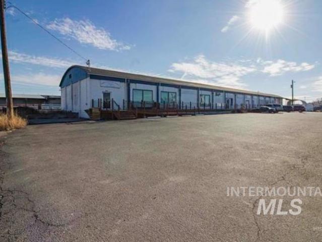 Commercial for sale in Oregonia