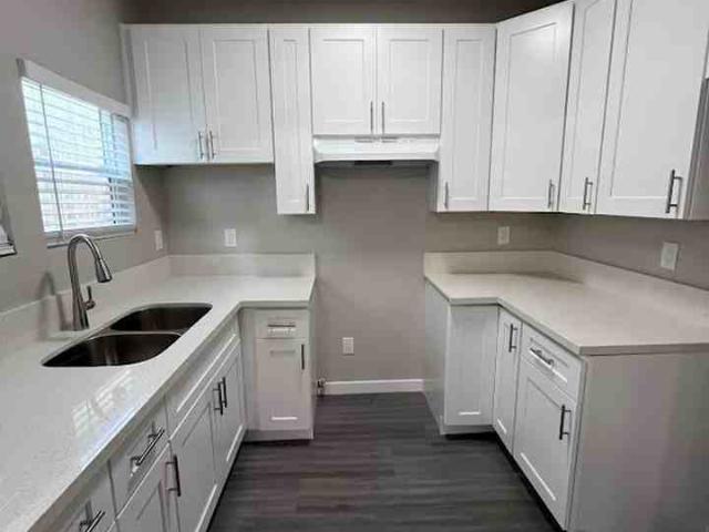 Apartment for rent in Long Beach, California