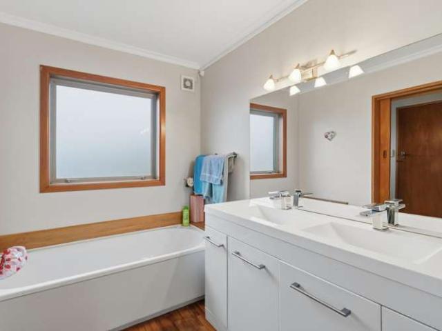 House for sale in Southland