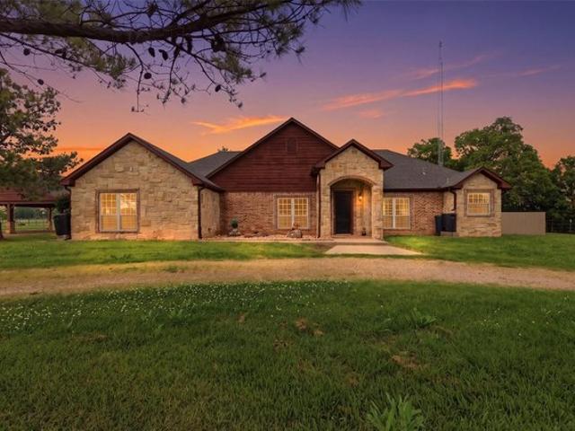 House for sale in Fannin, Texas