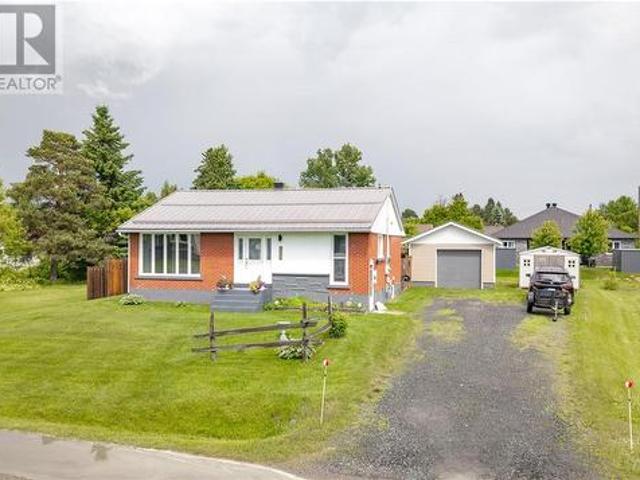House for sale in Wanup, Ontario