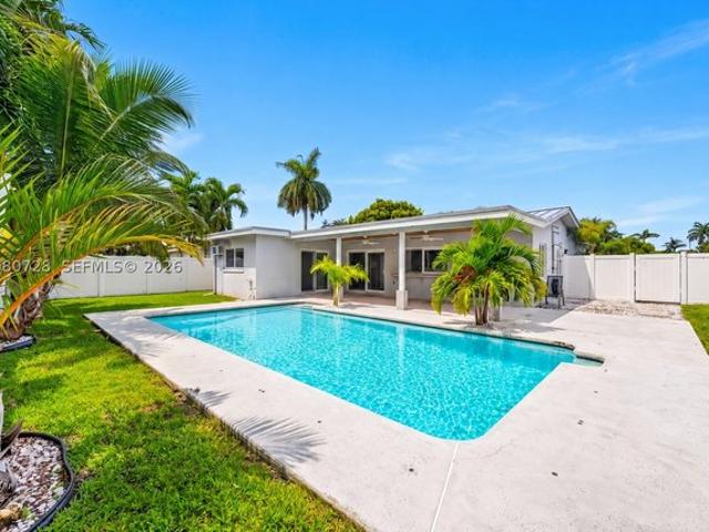House for sale in Oakland Park, Florida