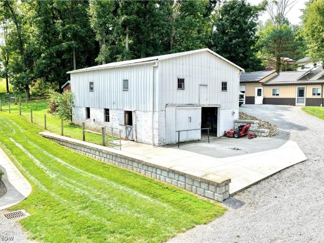 House for sale in Charm, Millersburg