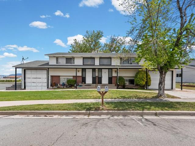 House for sale in West Valley City, Utah