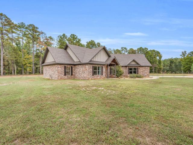 House for sale in Caledonia, Lowndes County