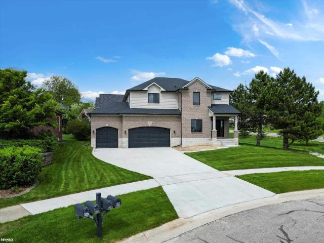 House for sale in Auburn Hills