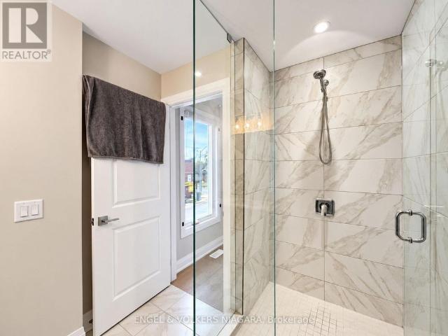 House for rent in Niagara Falls, Golden Horseshoe
