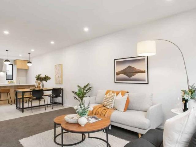 Townhouse for rent in Heathcote, Canterbury