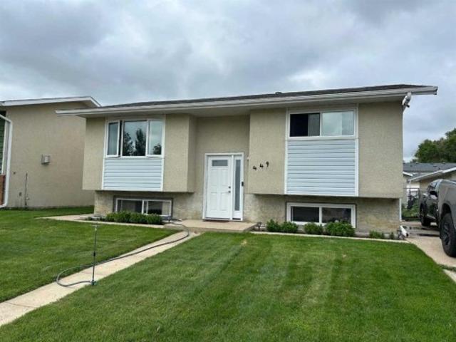 House for sale in Medicine Hat, Alberta