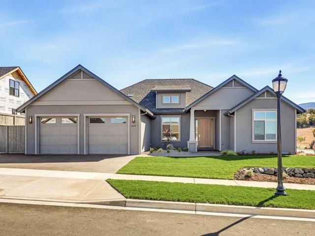 House for sale in Oregonia