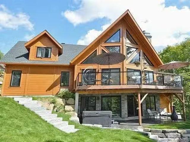 House for rent in Laurentides, Quebec