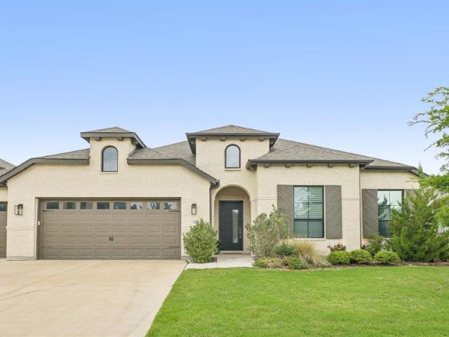House for sale in Ellis, Texas