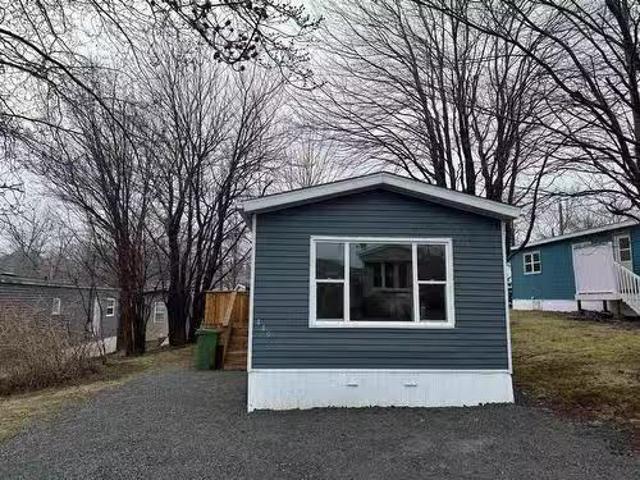 House for sale in Beaver Bank, Nova Scotia