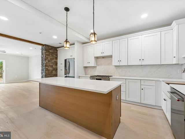 Condo for sale in Chester, Pennsylvania