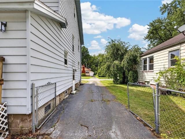 House for sale in Warren, Ohio