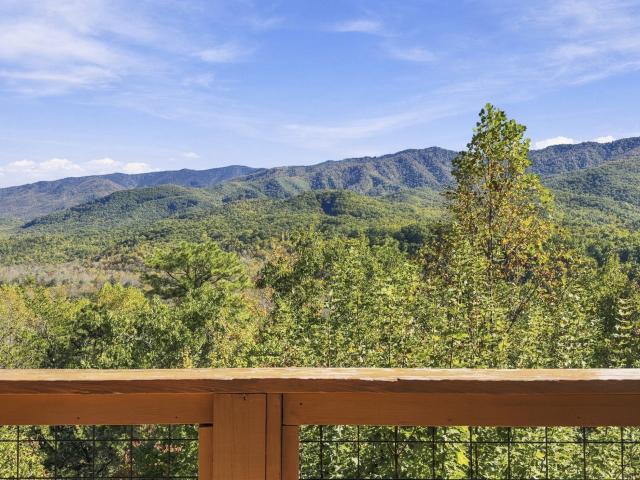 House for sale in Gatlinburg, East Tennessee