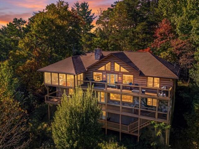 House for sale in Gatlinburg, East Tennessee