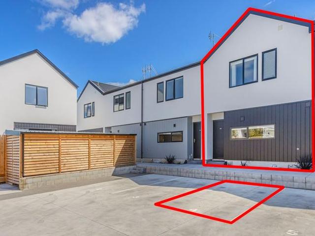 House for rent in Chaslands, Canterbury