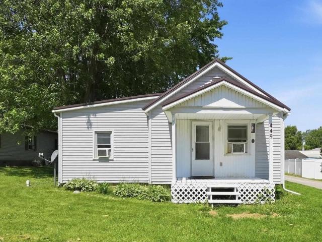 House for sale in Cromwell, Indiana