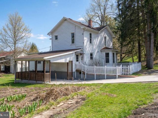 House for sale in Garrett, Maryland
