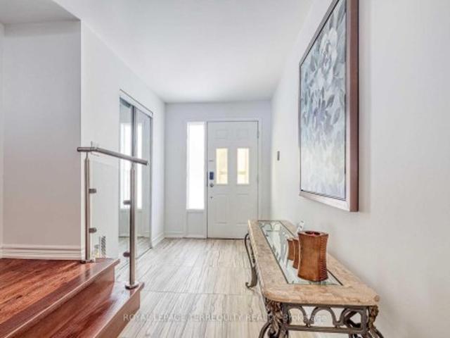 Townhouse for rent in Woburn, Ontario