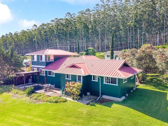 House for sale in Honokaa, Hawaii