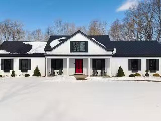 House for sale in Pictou, Nova Scotia