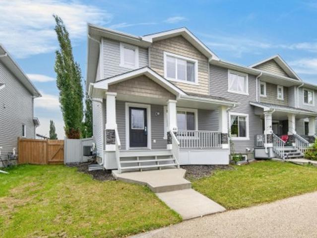 House for sale in Fort Saskatchewan, Alberta