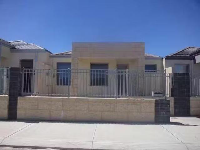 House for rent in Golden Bay