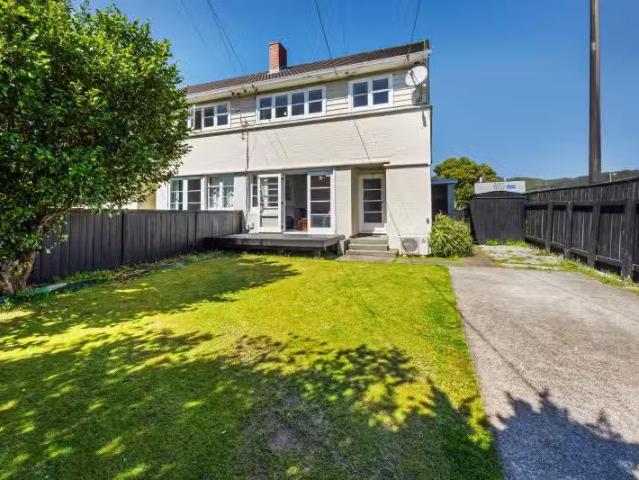 House for sale in Days Bay, Wellington