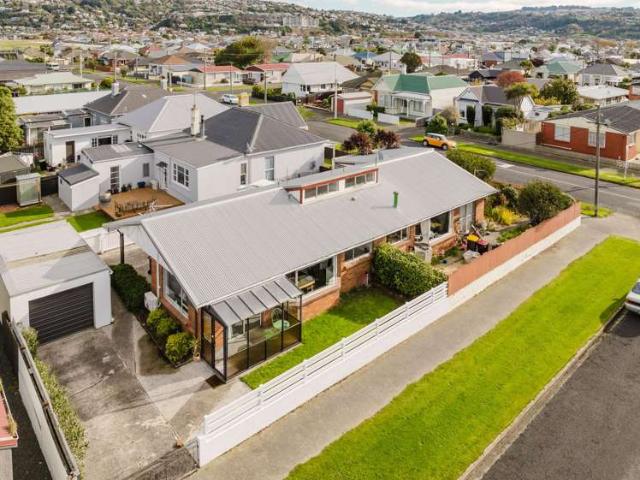 House for sale in Otakou