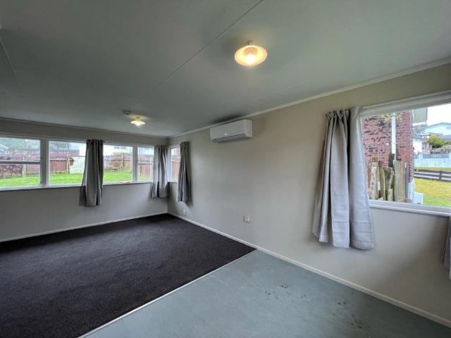 House for rent in Pauatahanui, Wellington