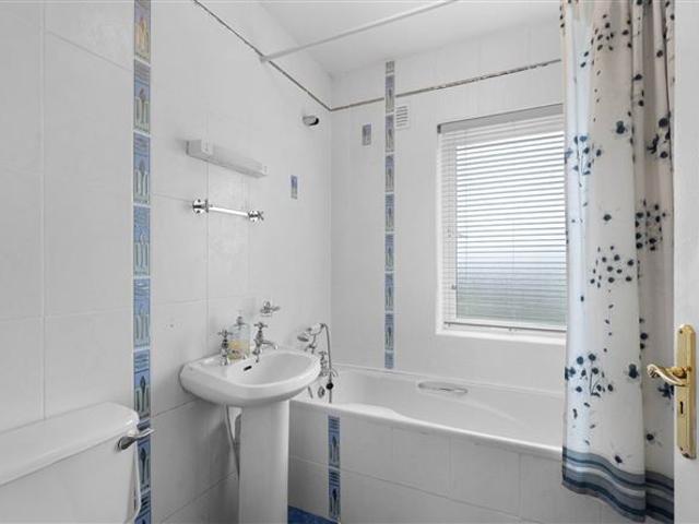 Terraced House for sale in Loch Garman, North Tipperary