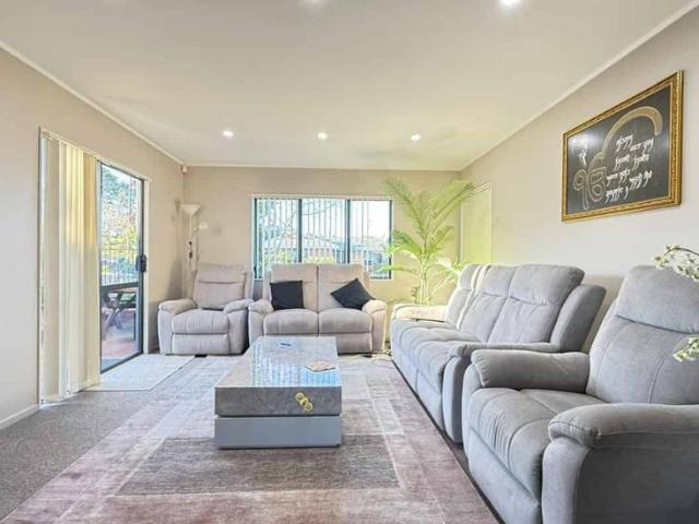 House for rent in Massey West, Henderson-Massey
