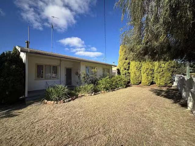 House for rent in Dudley Park, Western Australia