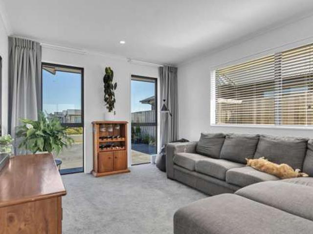 House for sale in Charing Cross, Canterbury