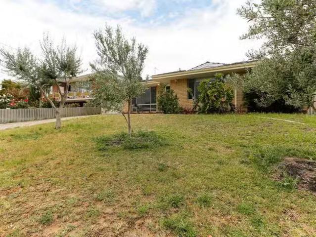 House for rent in Spearwood, Western Australia