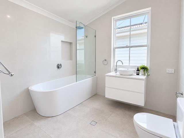 Granny Flat for rent in Toombul, Queensland