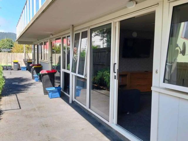 Property for rent in Otakou