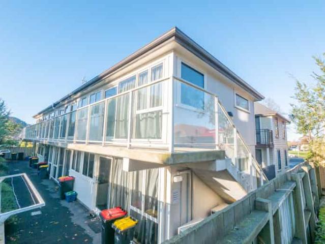 Property for rent in Otakou