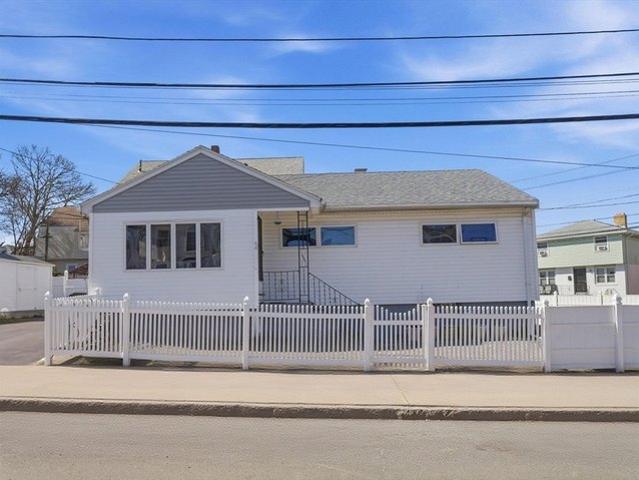 House for sale in Everett, Massachusetts
